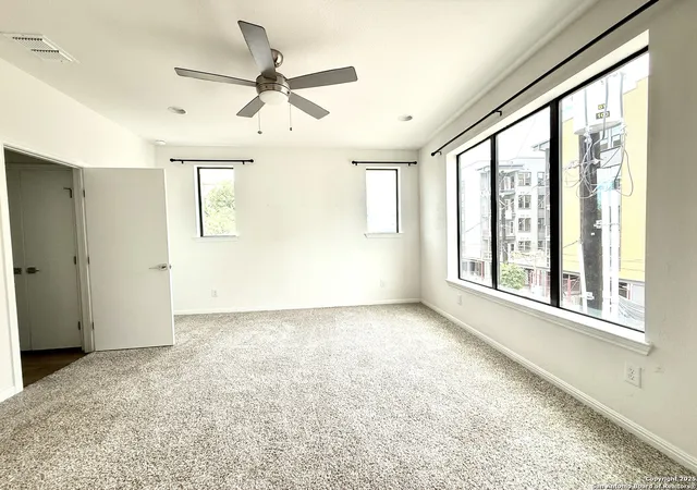 2nd image of 415 Jackson, San Antonio, TX 78212