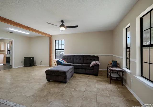 5th image of 4315 Prelude Pass Dr, Elmendorf, TX 78112 | MLS# 1885576