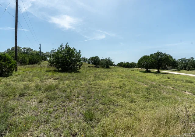 5th image of 207 Ridge Pt, Spring Branch, TX 78070 | MLS# 1885605