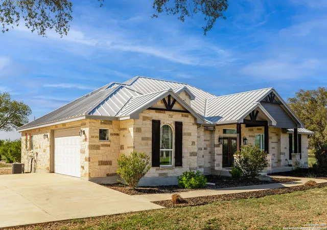 29th image of 724 Thomas Rd, Poteet, TX 78065 | MLS# 1885609