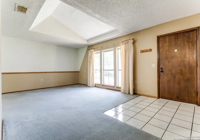 Photo 4 of Sale Pending at 5830 Oak Run St, San Antonio, TX 78247 | MLS# 1885614 | Listing updated on 2025-10-04