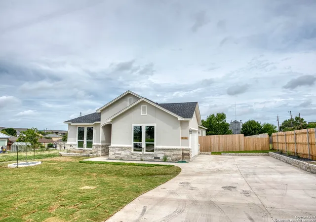 2nd image of 7911 Alton Blvd, Selma, TX 78154 | MLS# 1885731