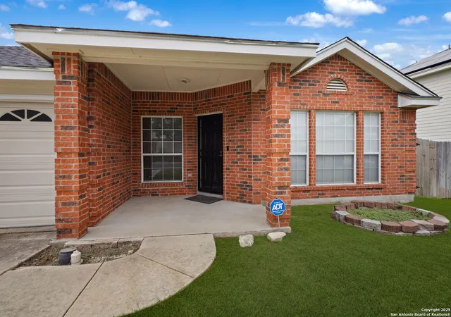 Photo 2 of Sale Pending at 10618 Tiger Chase, San Antonio, TX 78251 | MLS# 1885760 | Listing updated on 2025-09-15