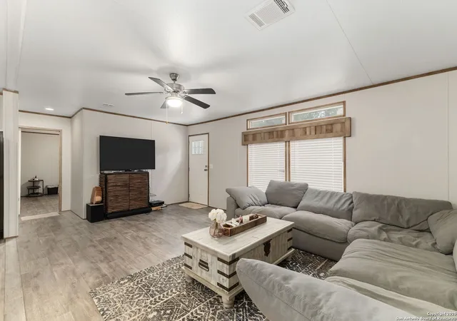 4th image of 1053 Elm Crest, New Ulm, TX 78950 | MLS# 1885764