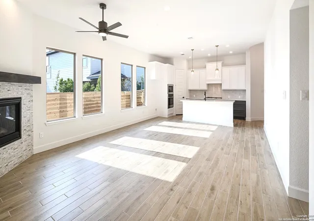 3rd image of 435 Alexander Avenue, New Braunfels, TX 78130 | MLS# 1885824