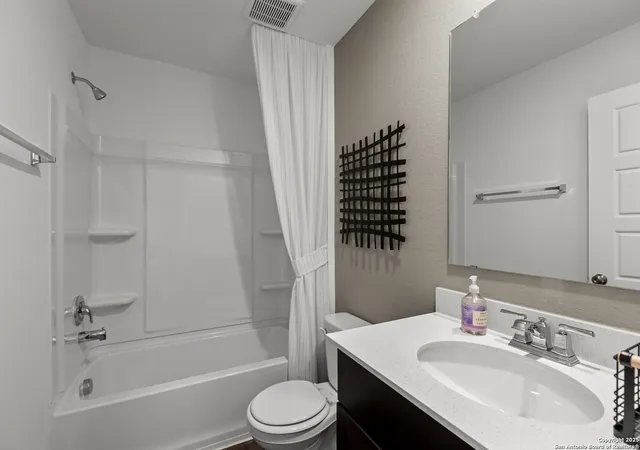 4th image of 633 Rustic Grove, Boerne, TX 78006 | MLS# 1885860