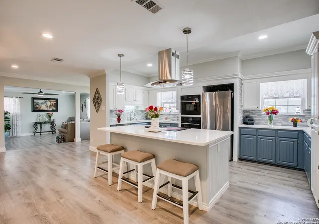 Photo 3 of Single family home for sale at 1742 Timber Oak, San Antonio, TX 78232 | MLS# 1885866 | Listing updated on 2025-10-08