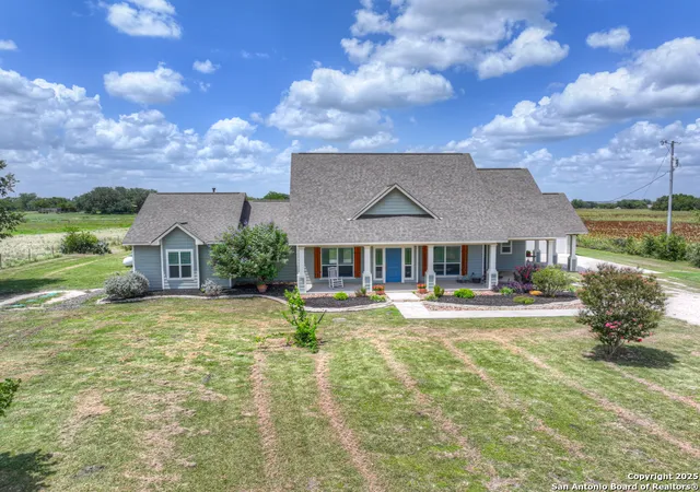 2nd image of 2048 E Martindale, Seguin, TX 78155 | MLS# 1885914