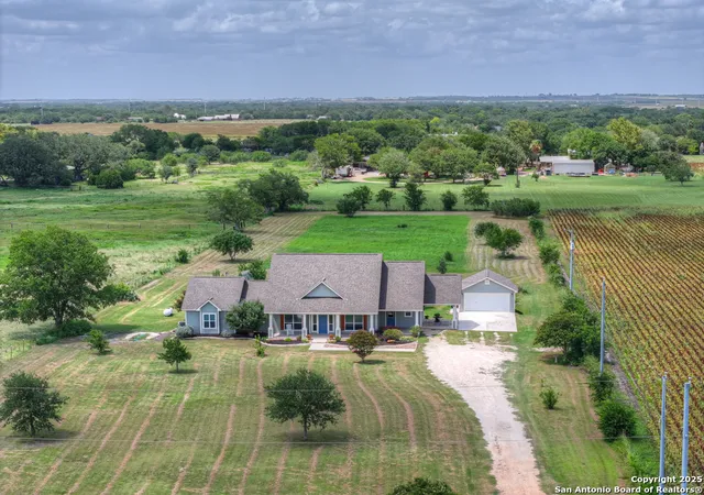 42nd image of 2048 E Martindale, Seguin, TX 78155 | MLS# 1885914