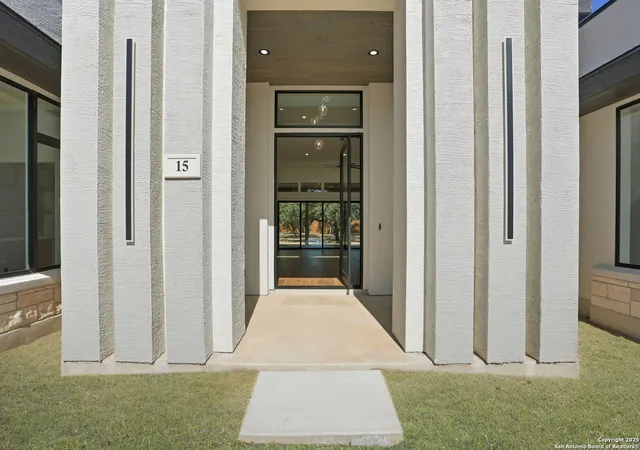 1st image of 15 Wellesley, San Antonio, TX 78231 | MLS# 1885915