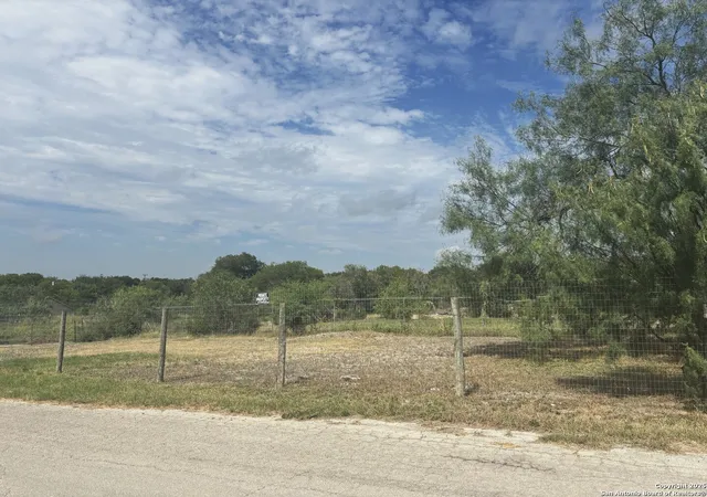 Photo 1 of Land for sale at 5103 Cannon, San Antonio, TX 78228 | MLS# 1885945 | Listing updated on 2026-04-14