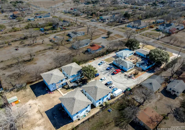 Photo 1 of Multi family home for sale at 927 W Formosa Blvd, San Antonio, TX 78221 | MLS# 1886094 | Listing updated on 2025-08-04