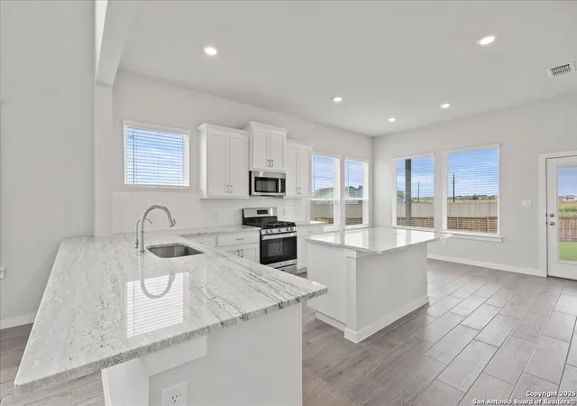 Photo 4 of Sale Pending at 210 Scarlet Oak, Seguin, TX 78155 | MLS# 1886126 | Listing updated on 2025-08-04