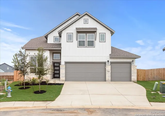 Photo 1 of Sale Pending at 210 Scarlet Oak, Seguin, TX 78155 | MLS# 1886126 | Listing updated on 2025-08-04