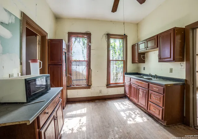 Photo 4 of House for sale at 617 Dawson, San Antonio, TX 78202 | MLS# 1886155 | Listing updated on 2025-12-13