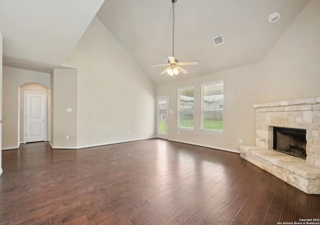 Photo 4 of Sale Pending at 27214 Smokey Chase, Boerne, TX 78015 | MLS# 1886165 | Listing updated on 2025-11-04