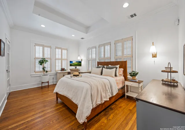 4th image of 422 W Hollywood Ave, San Antonio, TX 78212 | MLS# 1886167