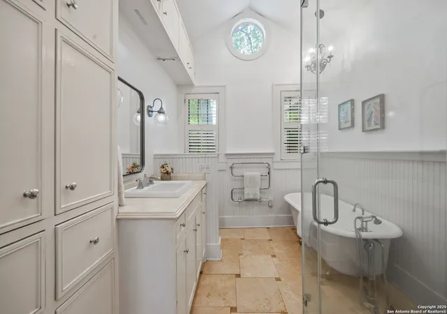 5th image of 422 W Hollywood Ave, San Antonio, TX 78212 | MLS# 1886167