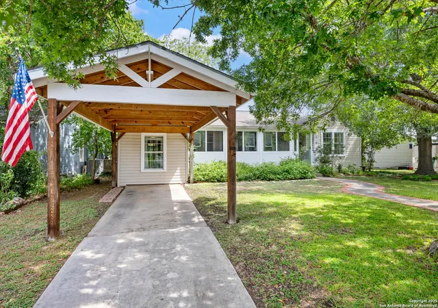 1st image of 131 Larchmont, San Antonio, TX 78209 | MLS# 1886187