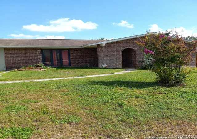Photo 3 of Sale Pending at 4803 Casa Bello, San Antonio, TX 78233 | MLS# 1886273 | Listing updated on 2025-08-22