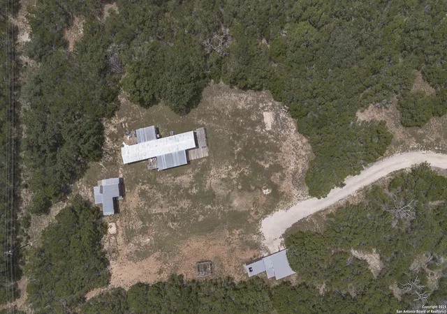 4th image of 10900 State Hwy 16, Pipe Creek, TX 78063 | MLS# 1886299