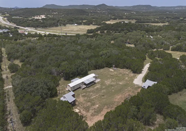 5th image of 10900 State Hwy 16, Pipe Creek, TX 78063 | MLS# 1886299
