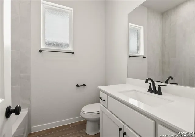 Photo 4 of Sale Pending at 1669 Couser Ave, New Braunfels, TX 78132 | MLS# 1886301 | Listing updated on 2025-11-24