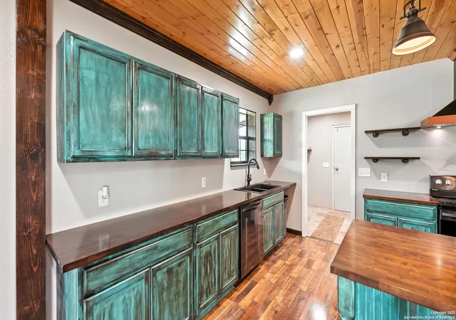5th image of 1291 Link, Seguin, TX 78155 | MLS# 1886338