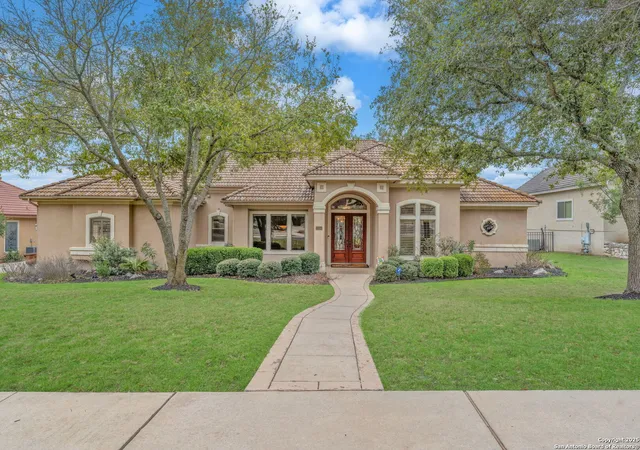 Photo 2 of Sale Pending at 24514 Birdie Ridge, San Antonio, TX 78260 | MLS# 1886344 | Listing updated on 2025-11-11