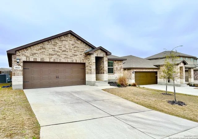 Photo 2 of Single family home for sale at 10222 Azealia, Boerne, TX 78006 | MLS# 1886364 | Listing updated on 2025-08-03