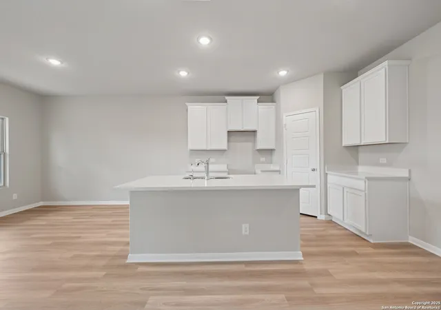 Photo 2 of Sale Pending at 22225 Jordans Pl, San Antonio, TX 78264 | MLS# 1886383 | Listing updated on 2025-11-14