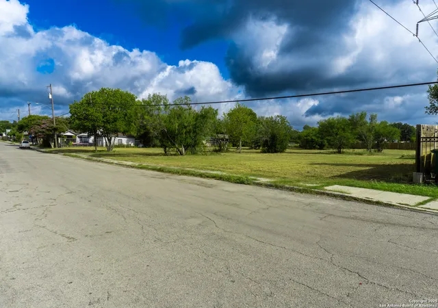 Photo 3 of Land for sale at Tbd Groff Ave, San Antonio, TX 78228 | MLS# 1886446 | Listing updated on 2026-05-30