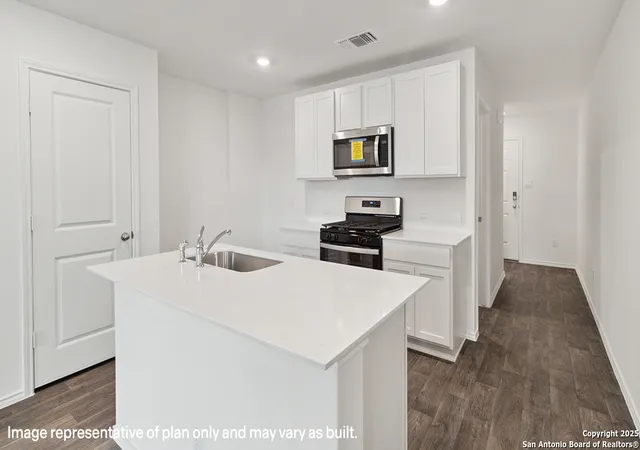 Homes for sale in San Antonio, TX | 9915 De Allende Path, San Antonio, TX 78221 | MLS# 1886496