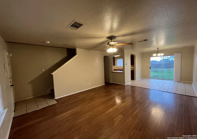 5th image of 6042 Kensinger, Converse, TX 78109 | MLS# 1886511