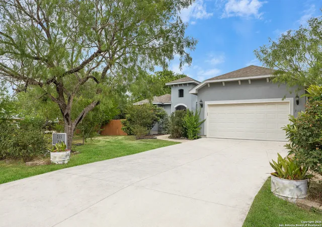 Photo 1 of Sale Pending at 215 County Road 3820, San Antonio, TX 78253 | MLS# 1886534 | Listing updated on 2025-10-13