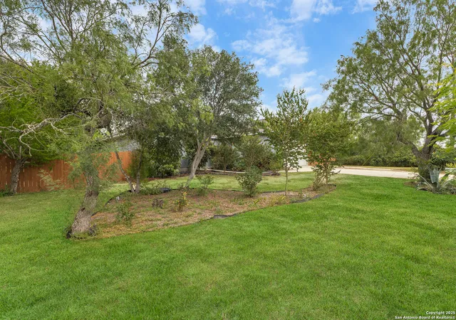 Photo 3 of Sale Pending at 215 County Road 3820, San Antonio, TX 78253 | MLS# 1886534 | Listing updated on 2025-10-13