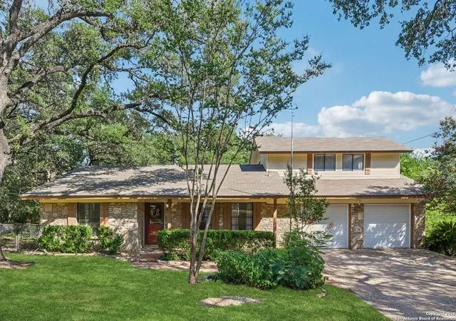 Photo 2 of Sale Pending at 17102 Happy Holw, San Antonio, TX 78232 | MLS# 1886545 | Listing updated on 2025-09-27
