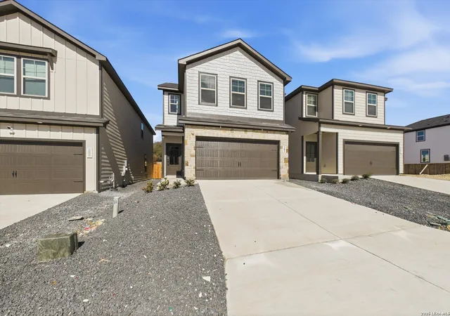 Photo 3 of Single family home for sale at 1018 West 1604 North Unit 202, San Antonio, TX 78251 | MLS# 1886546 | Listing updated on 2026-09-28