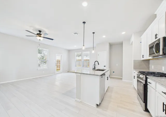 Homes for sale in San Antonio, TX | 1018 West 1604 North Unit 203, San Antonio, TX 78251 | MLS# 1886547