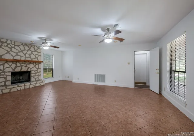 Photo 3 of Sale Pending at 26139 Timberline Dr, San Antonio, TX 78260 | MLS# 1886634 | Listing updated on 2025-11-23