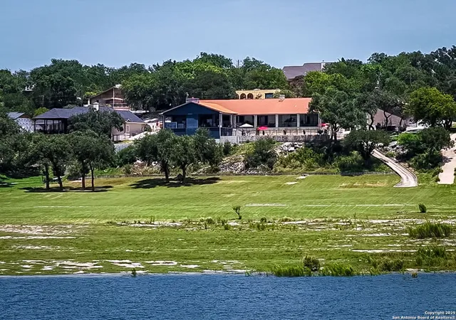 Photo 1 of Single family home for sale at 800 Military Dr, Canyon Lake, TX 78133 | MLS# 1886647 | Listing updated on 2025-08-04