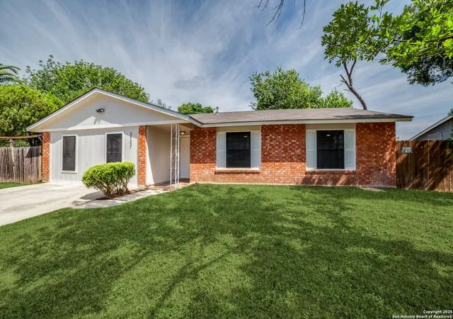 Photo 2 of Single family home for sale at 3707 Pipers Cross, San Antonio, TX 78251 | MLS# 1886698 | Listing updated on 2025-10-19