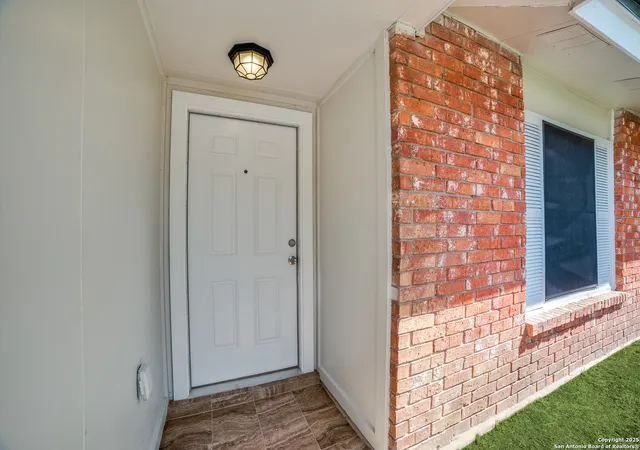Photo 3 of Single family home for sale at 3707 Pipers Cross, San Antonio, TX 78251 | MLS# 1886698 | Listing updated on 2025-10-19