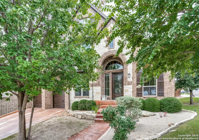 Photo 3 of Single family home for sale at 25851 Warbler Vw, San Antonio, TX 78255 | MLS# 1886771 | Listing updated on 2025-10-25