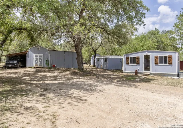 Photo 3 of Sale Pending at 235 Hickory Ln, San Antonio, TX 78264 | MLS# 1886786 | Listing updated on 2025-11-18