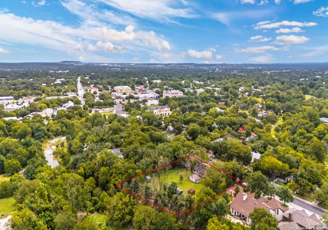 Photo 3 of Single family home for sale at 316 W San Antonio Ave, Boerne, TX 78006 | MLS# 1886792 | Listing updated on 2026-07-24