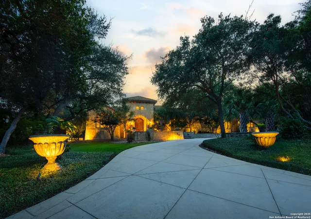 3rd image of 607 Bentley Manor, Shavano Park, TX 78249 | MLS# 1886824
