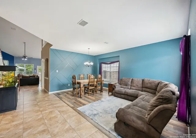 Photo 4 of Single family home for sale at 1410 Osprey Heights, San Antonio, TX 78260 | MLS# 1886834 | Listing updated on 2025-11-02