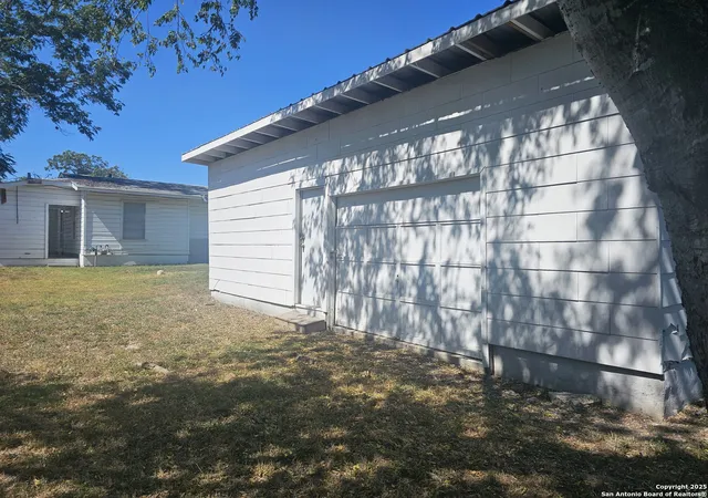 Photo 3 of Single family home for sale at 228 Kathy, San Antonio, TX 78223 | MLS# 1886850 | Listing updated on 2025-10-16