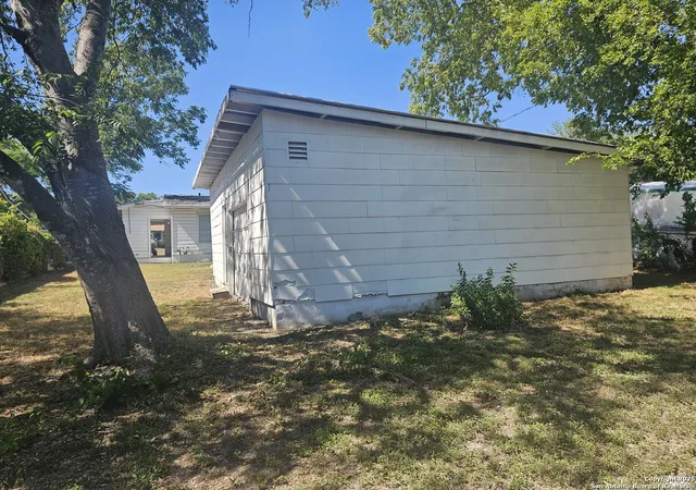 Photo 3 of Single family home for sale at 228 Kathy, San Antonio, TX 78223 | MLS# 1886850 | Listing updated on 2025-10-16